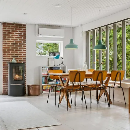 Stunning In With Kitchen * 埃贝尔托夫特