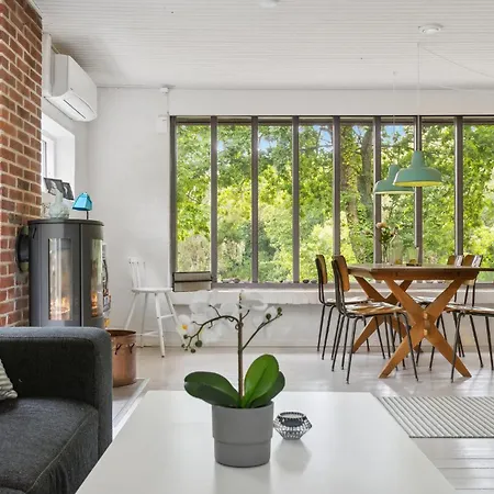 בית נופש Stunning In With Kitchen